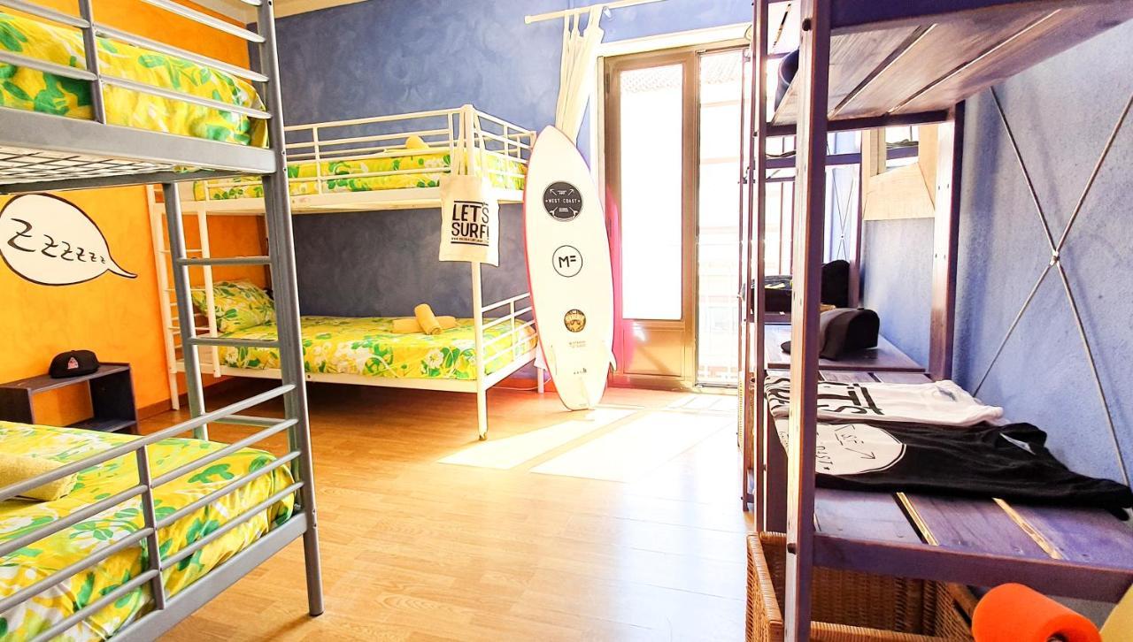 Ericeira Surf Camp Hostel ภายนอก รูปภาพ