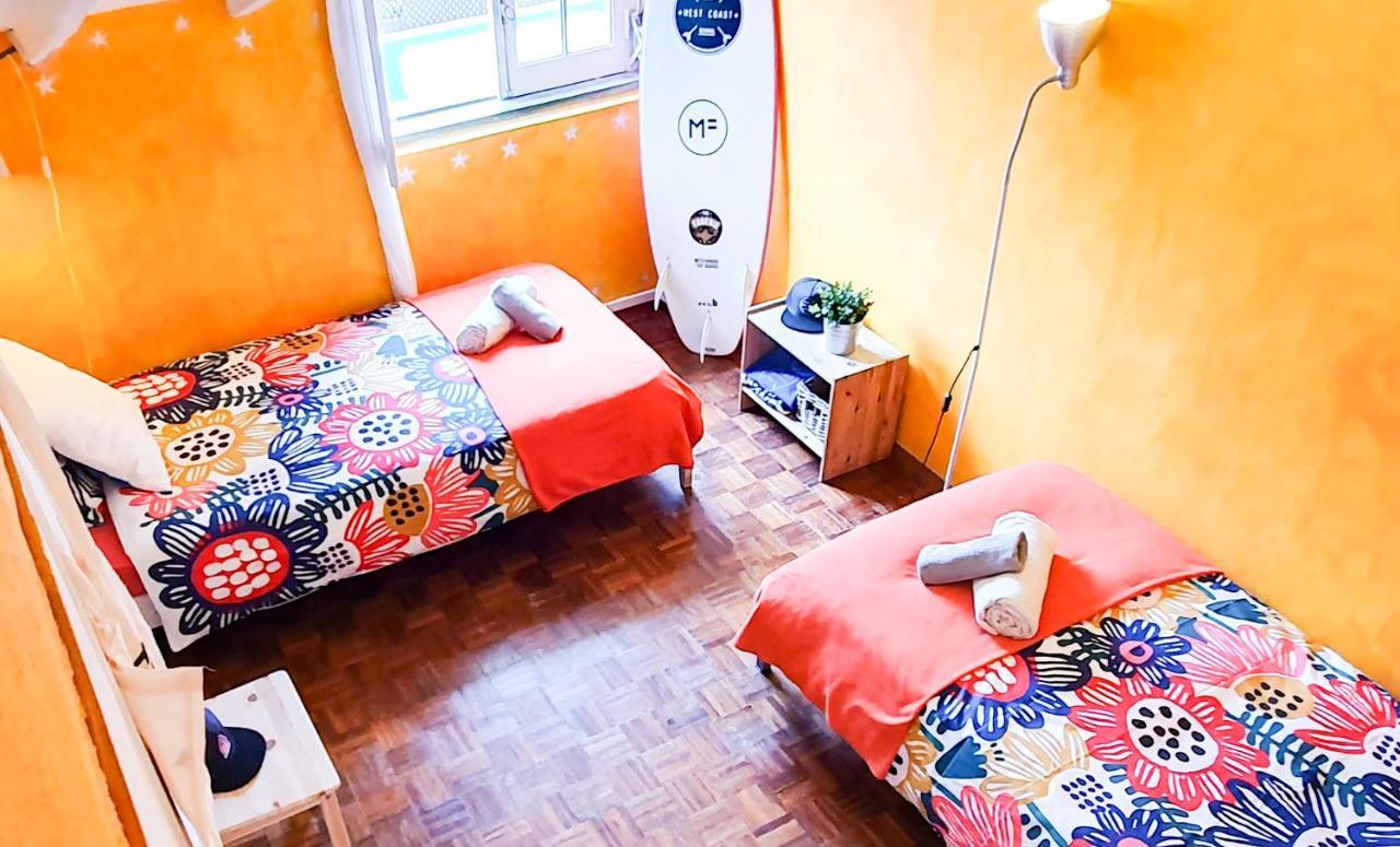 Ericeira Surf Camp Hostel ภายนอก รูปภาพ