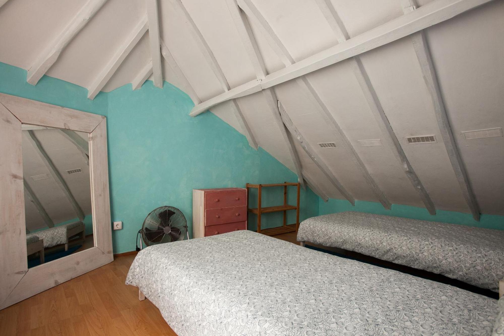 Ericeira Surf Camp Hostel ห้อง รูปภาพ