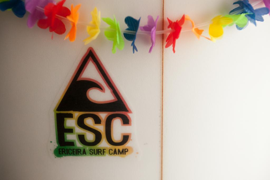 Ericeira Surf Camp Hostel ภายนอก รูปภาพ